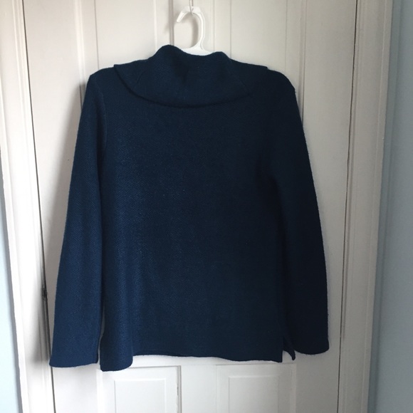 Sweater - Picture 3 of 3